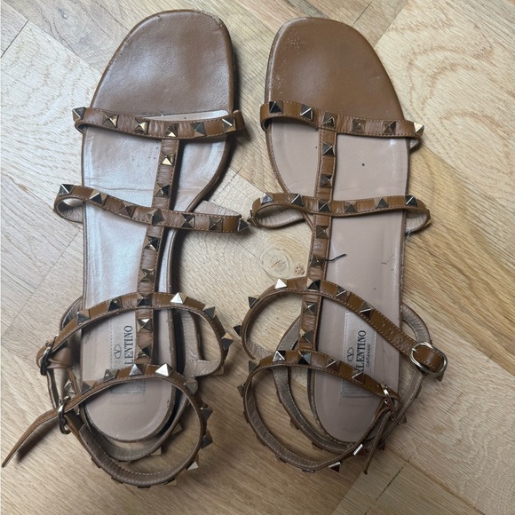 Valentino Garavani Rockstud leather sandals - Picture 2 of 5